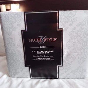 Hotel and Style, Grey paisley print, Queen size.